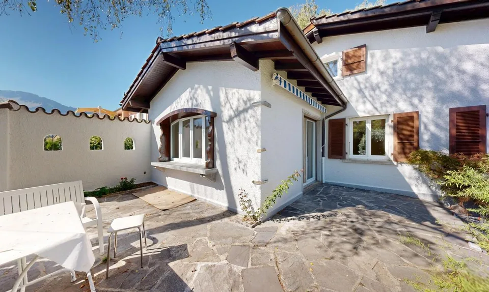 Villa 6.0 Zimmer vollständig renoviert – Foto 10 von 11