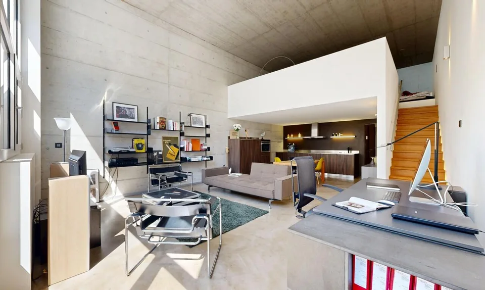 Duplex loft of 100 m² in the former Suchard factory in Serrières – photo 3 of 13