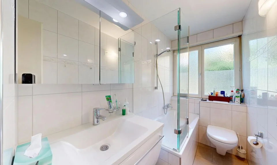 Charming 3.5-room apartment in Zürich Höngg – photo 9 of 11