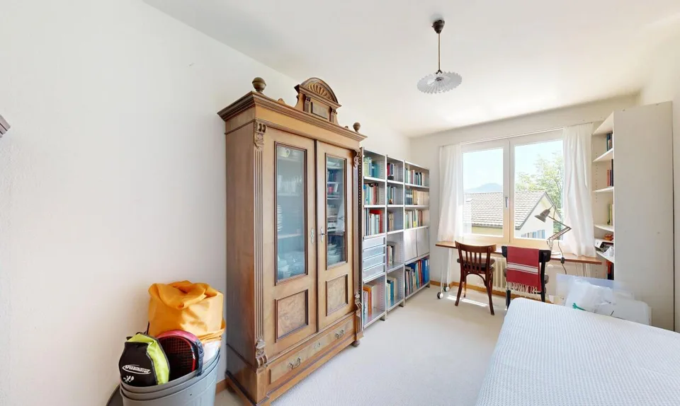 Charming 3.5-room apartment in Zürich Höngg – photo 7 of 11