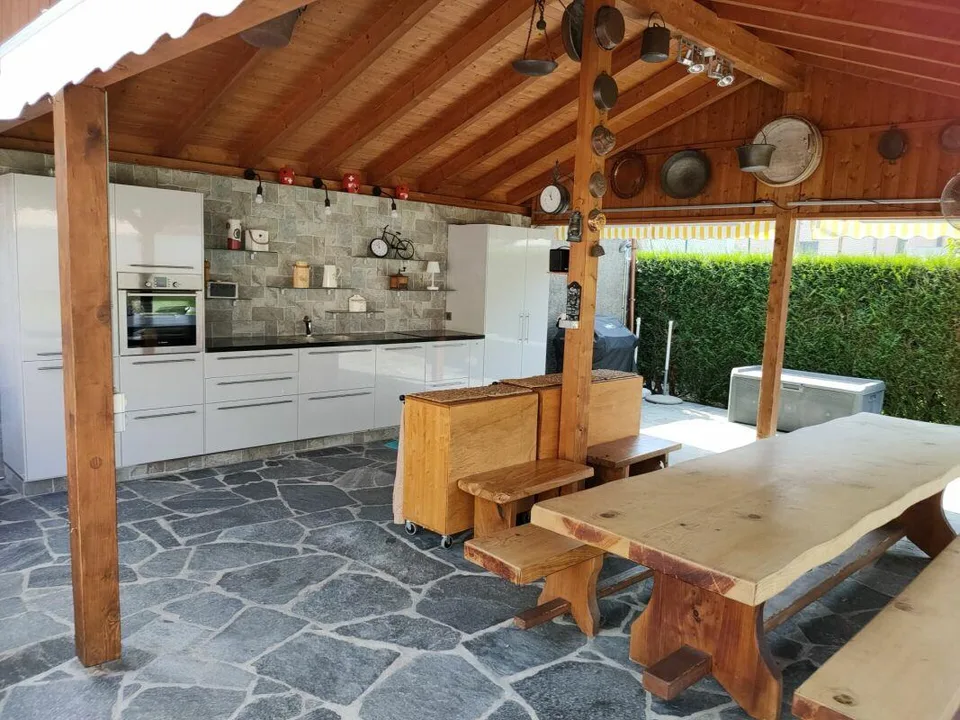 Historic single-family villa for sale in Maroggia – photo 10 of 20