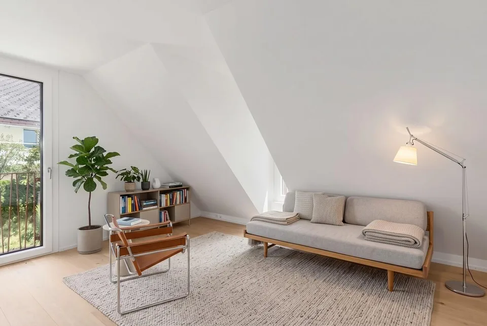 Souveränes Topfloor-Wohnen mit spektakulärer Seesicht – Foto 8 von 13