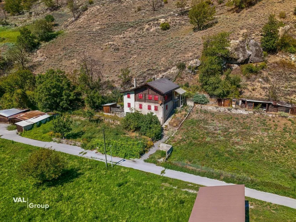 Baulandreserve mit Entwicklungspotenzial - Wohnhaus in Lalden – Foto 15 von 18