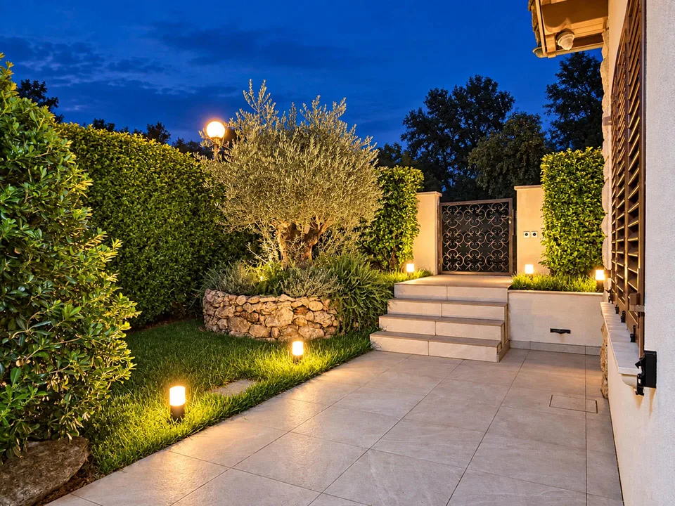 Villa con ampio giardino a Mendrisio – foto 2 di 28