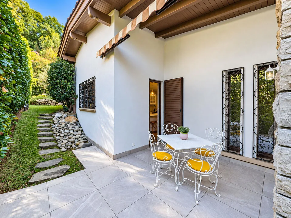 Villa con ampio giardino a Mendrisio – foto 12 di 28