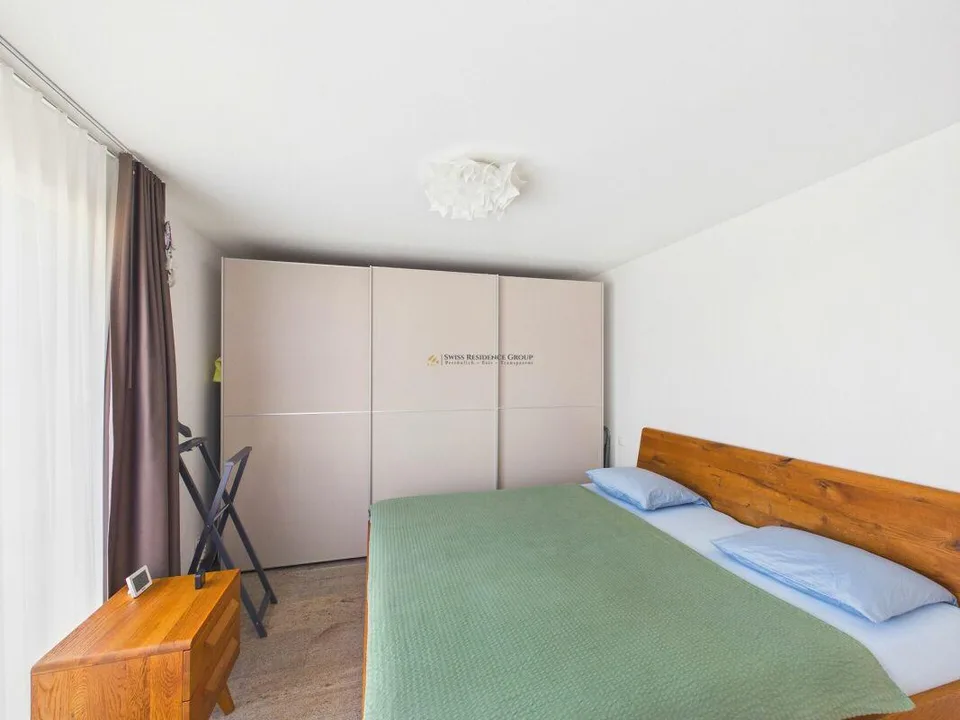 Appartement de 4,5 pièces inondé de lumière avec balcon ensoleillé spacieux – photo 6 sur 17