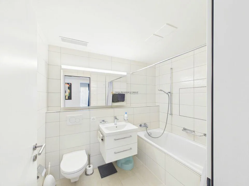 Appartement de 4,5 pièces inondé de lumière avec balcon ensoleillé spacieux – photo 14 sur 17