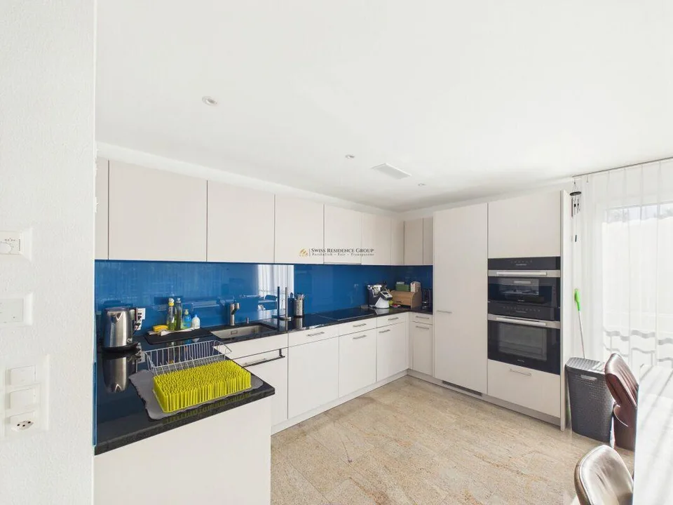 Appartement de 4,5 pièces inondé de lumière avec balcon ensoleillé spacieux – photo 10 sur 17