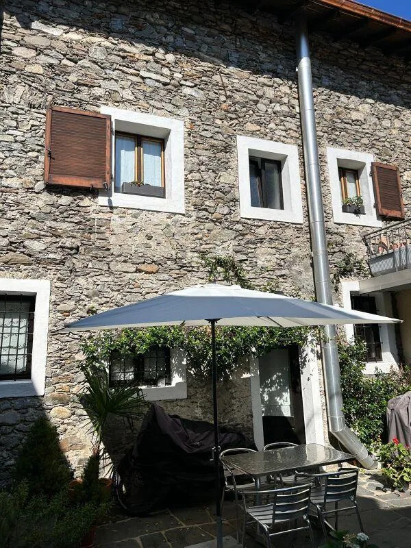MAISON DANS LE NOYAU – photo 3 sur 9