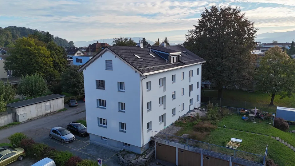 Modernisierte Eigentumswohnung mit 3.5 Zimmern – Foto 2 von 13