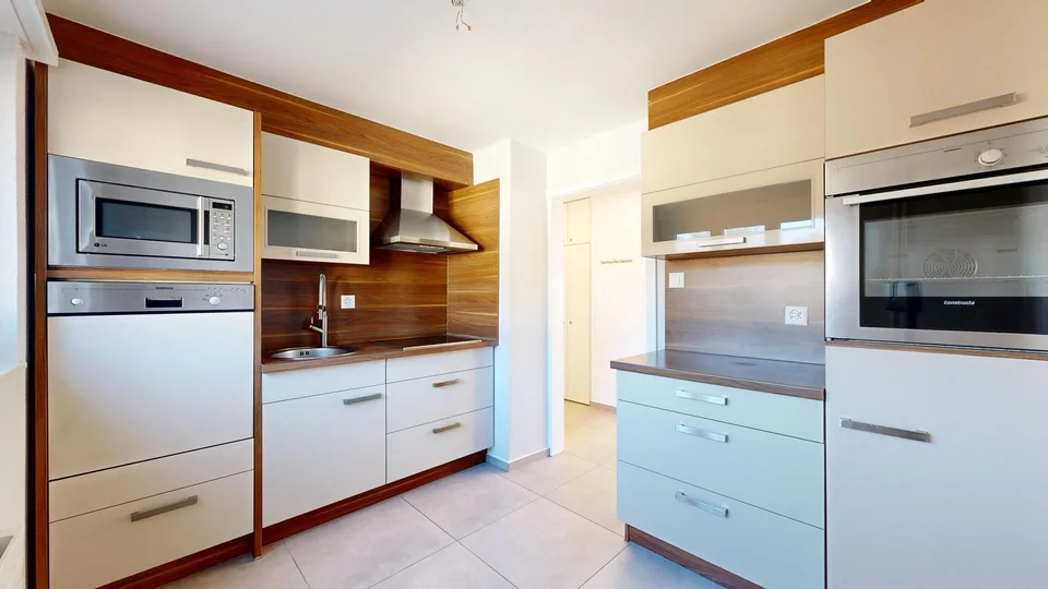 Modernisierte Eigentumswohnung mit 3.5 Zimmern – Foto 8 von 13