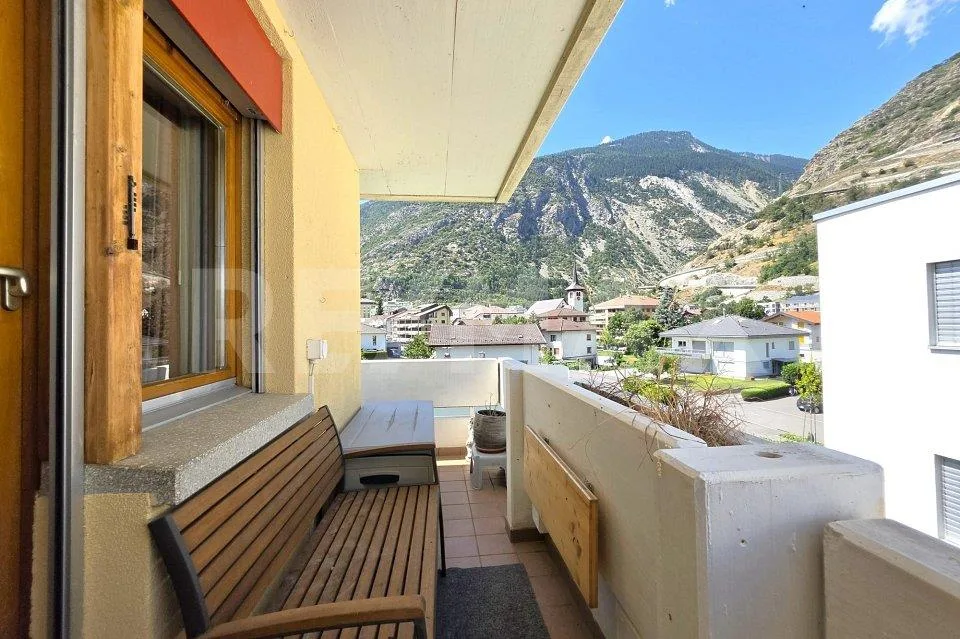 Appartement duplex de 5,5 pièces avec ascenseur, garage et deux balcons à Steg – photo 13 sur 13