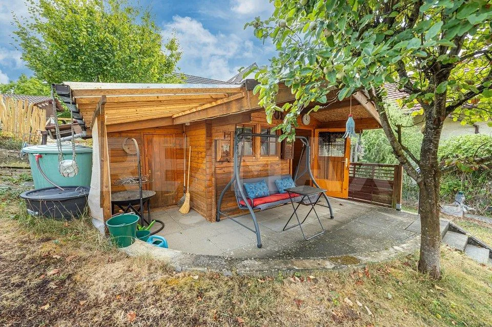 Ehemaliges Bauernhaus mit grosser Scheune – Foto 10 von 13