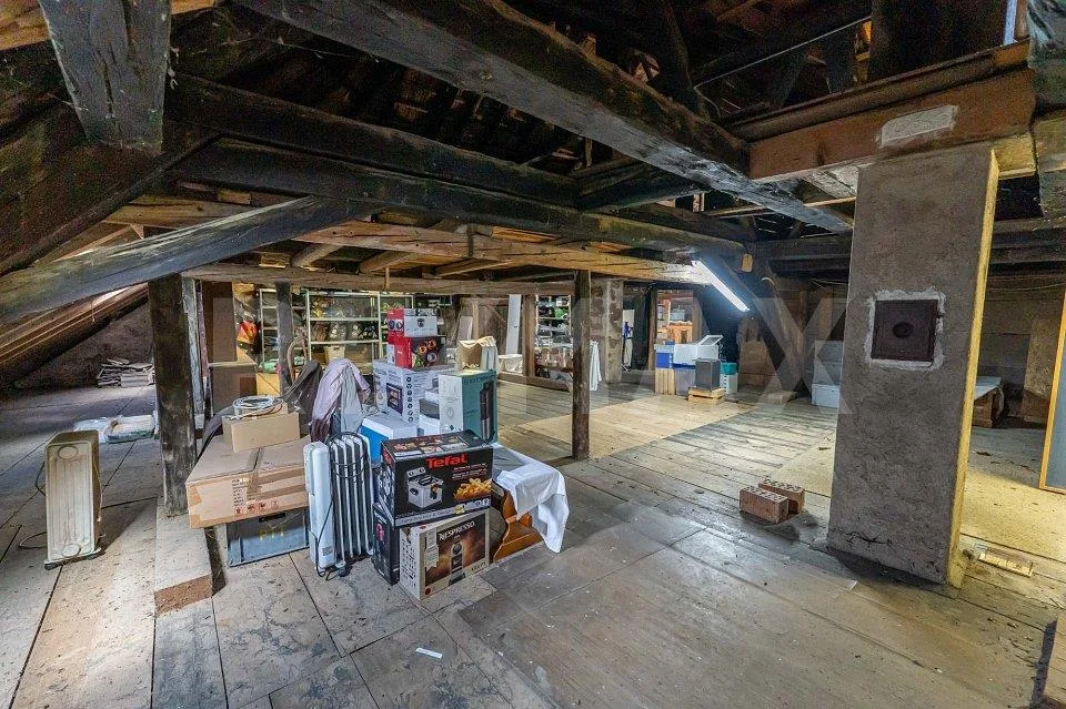 Ehemaliges Bauernhaus mit grosser Scheune – Foto 13 von 13