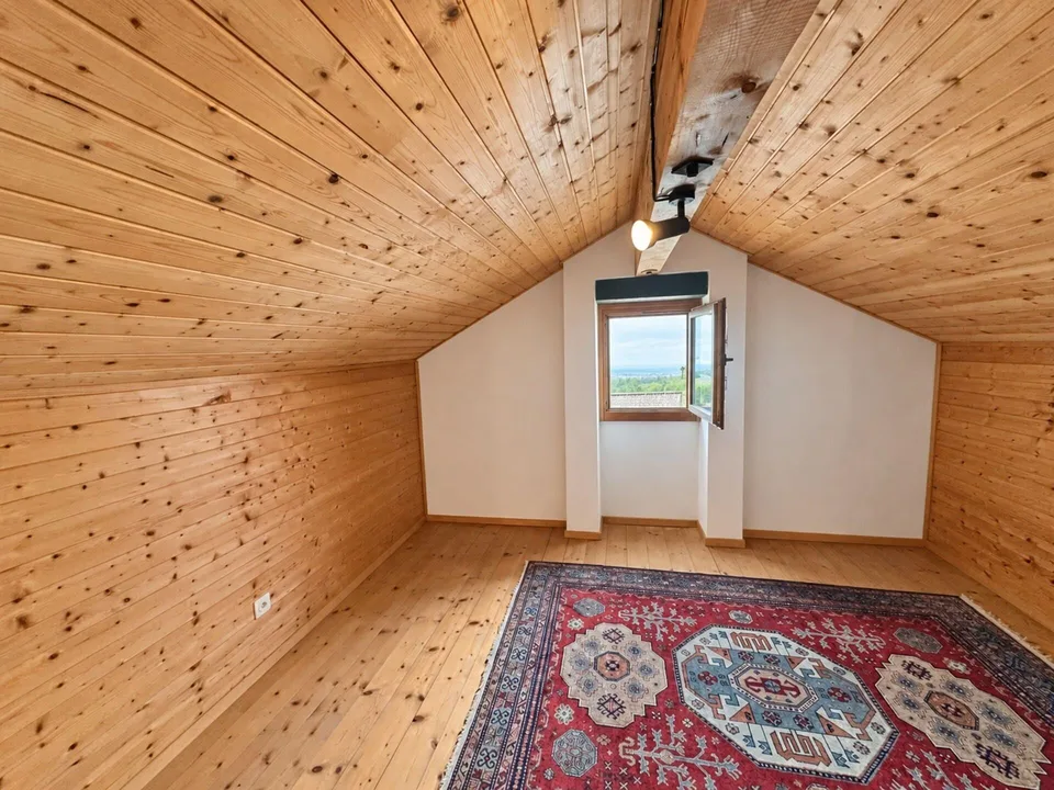 Charakteristisches Haus mit Garten im Kern von Claro – Foto 9 von 13
