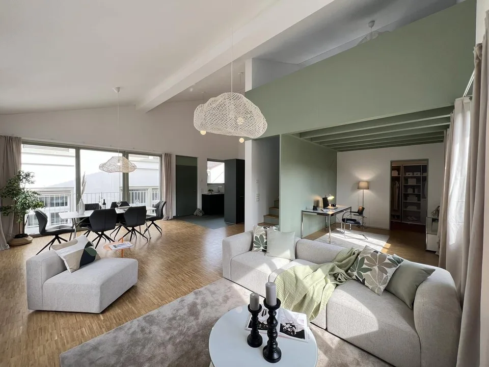 Einzigartige, helle 3.5-Zimmer LOFT-Wohnung mitten in der Altstadt – Foto 2 von 12