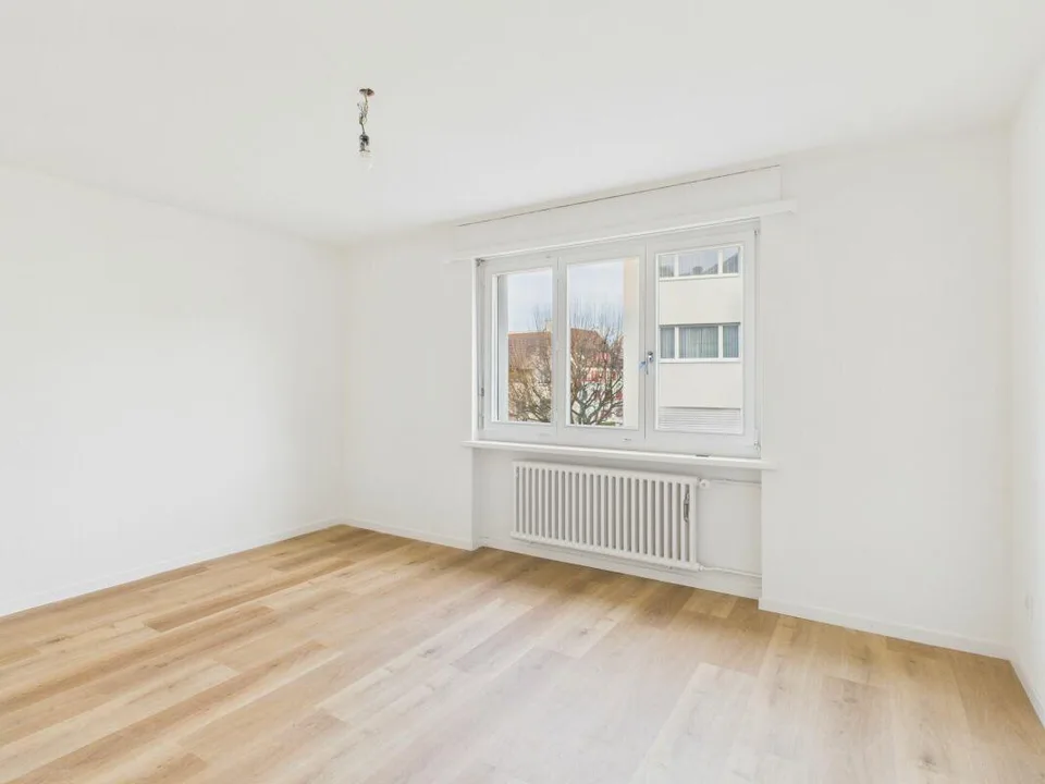 Frisch sanierte 3.5-Zimmerwohnung in Niederuzwil – foto 3 di 8