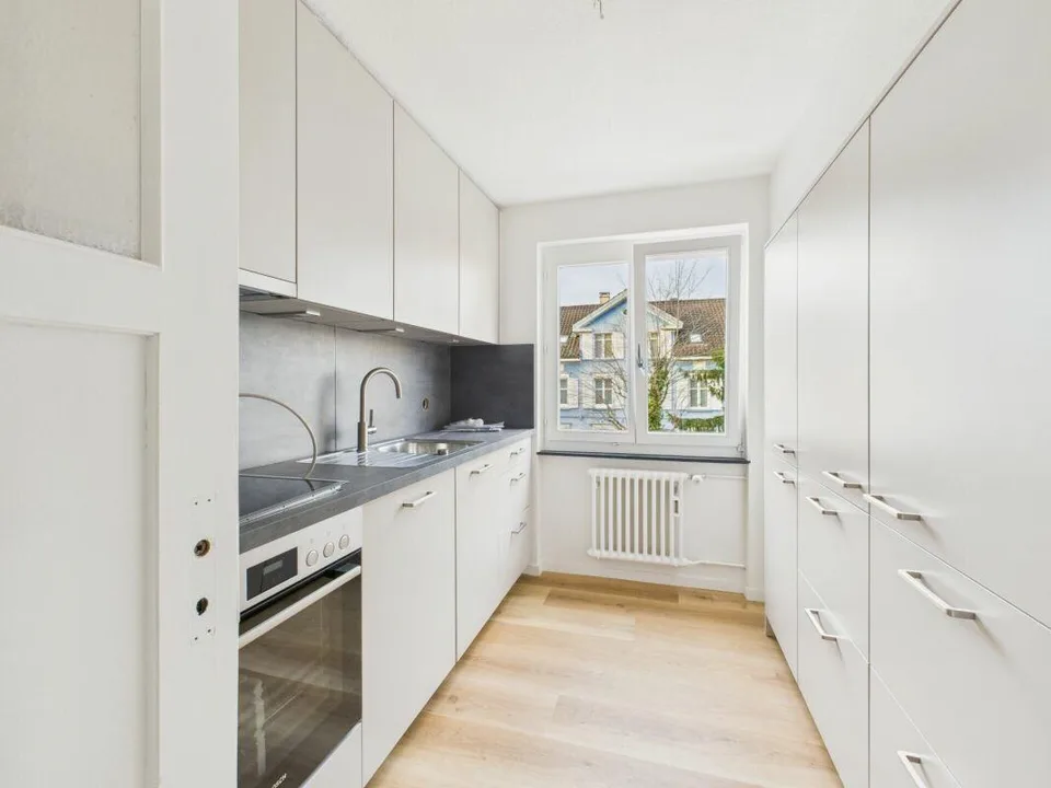 Frisch sanierte 3.5-Zimmerwohnung in Niederuzwil – foto 4 di 8