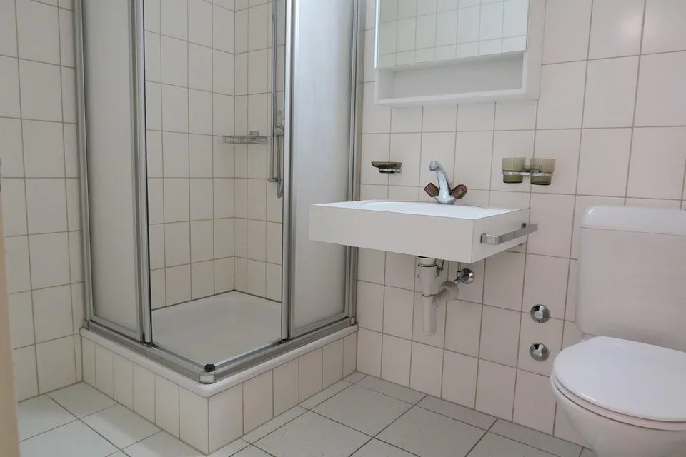 Wohnung mit Gartensitzplatz zu vermieten! – foto 4 di 7