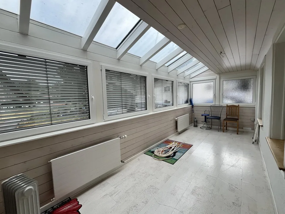 Charmante 3.5-Zimmerwohnung mit beheiztem Wintergarten – Foto 6 von 7