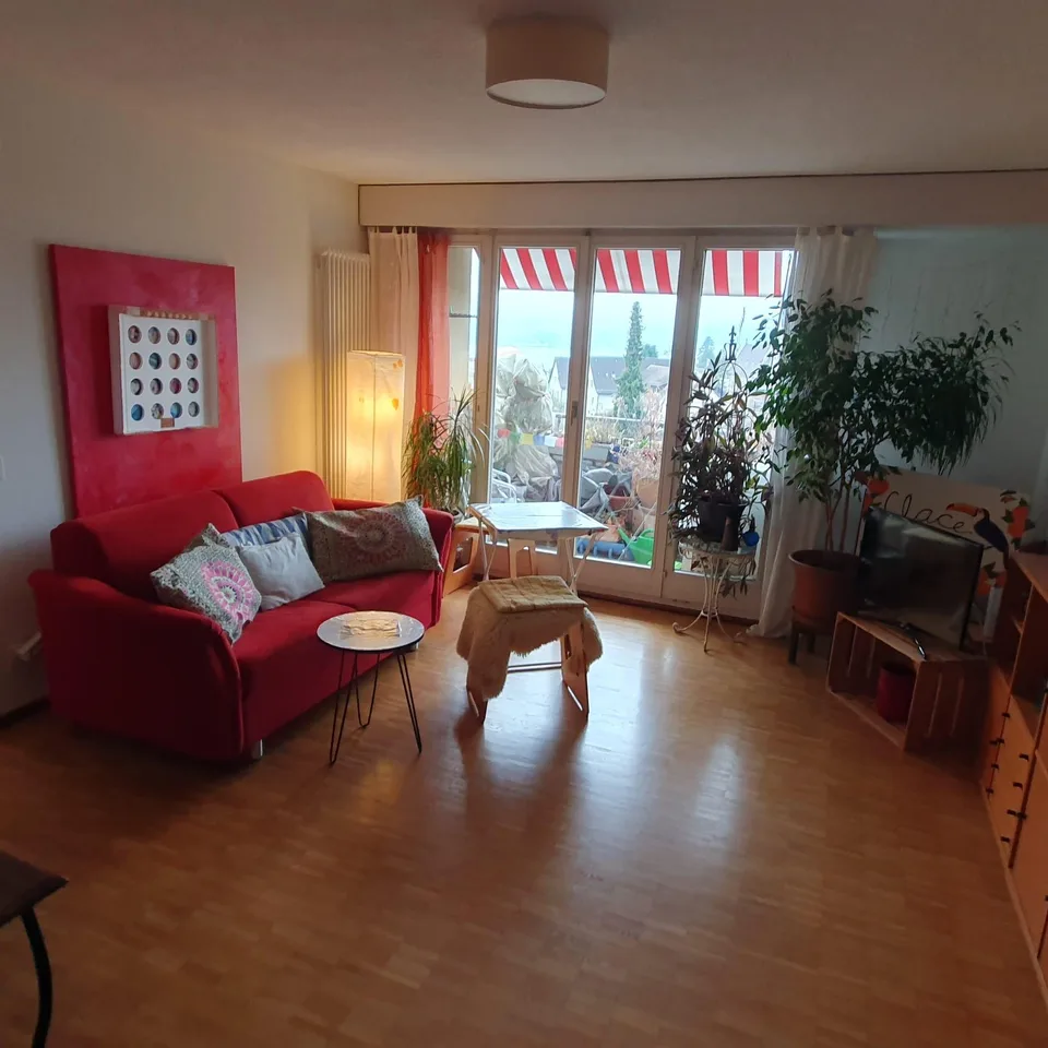 2.5-Zimmer-Alterswohnung befristetes Mietverhältnis bis 31.12.2027 – foto 2 di 5