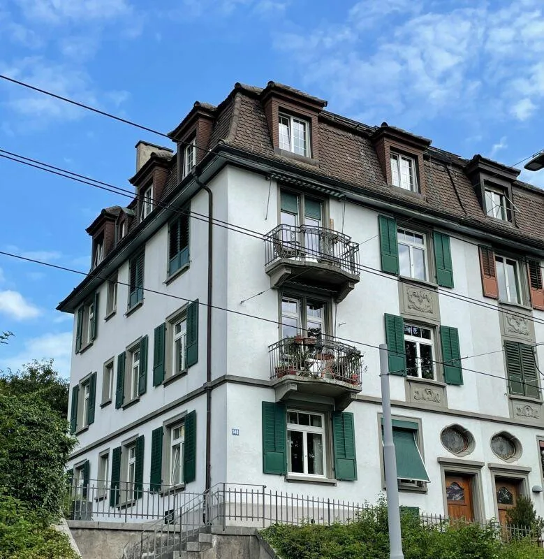 Renovated 3-room apartment with Art Nouveau charm! – photo 9 of 10