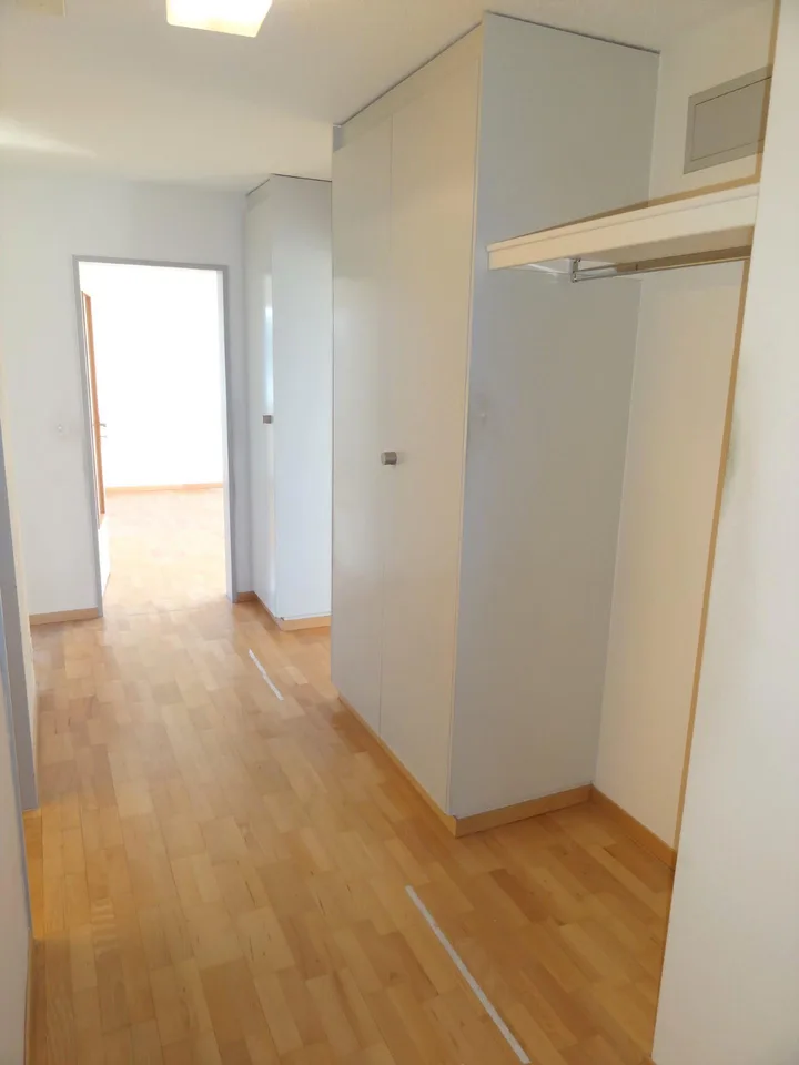 2 Zimmer-Wohnung mit super Aussicht! – Foto 2 von 8