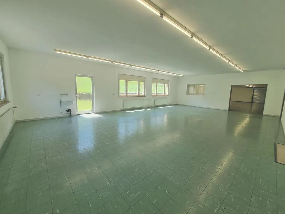 51 m2 für Gewerbe, Lager, Atelier, Hobbyraum – Foto 2 von 4