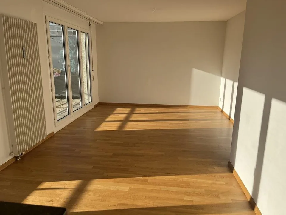 Attraktive 3.5 Zimmer-Wohnung in St. Gallen – Foto 2 von 9