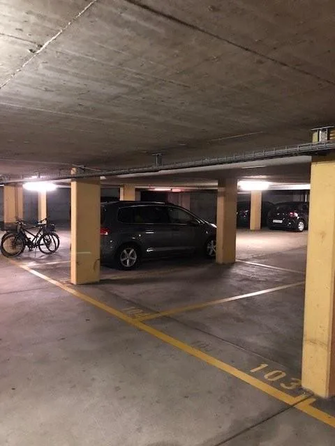 Tiefgarage in Zürich-Affoltern mieten – Foto 2 von 2