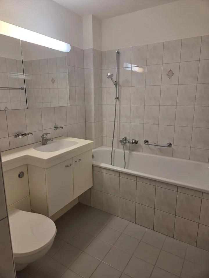Lässige Wohnung nähe Schwimmbad – foto 4 di 9