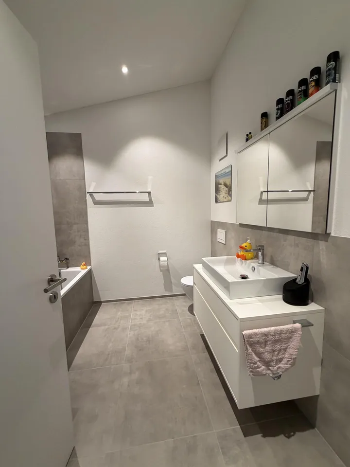 Moderne 3.5-Zimmer-Wohnung im Eigentumsstandard – Foto 11 von 12