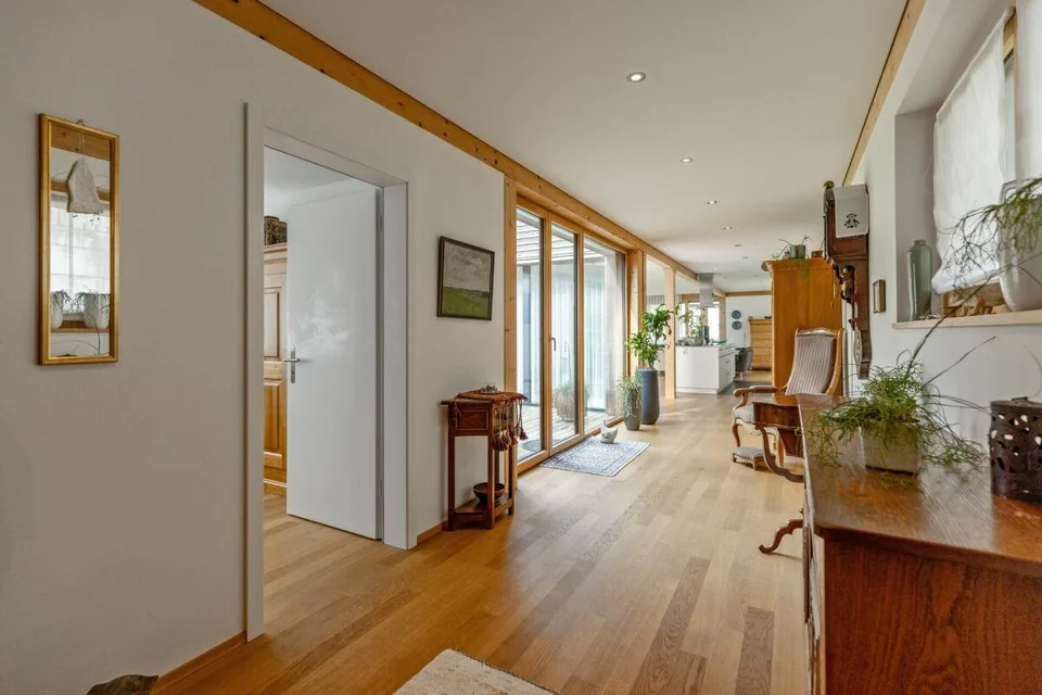 Zu verkaufen grosszügiges Terrassenhaus, 4.5 Zimmer, Länge 35 Meter... – foto 11 di 16