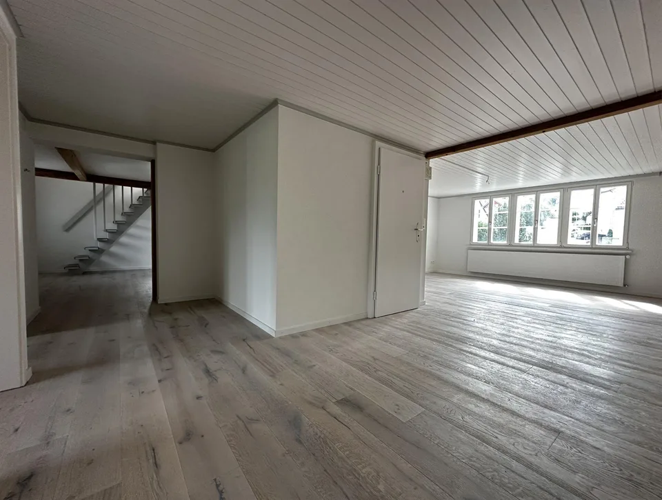 Gemütliche Dachwohnung in historischer Liegenschaft – photo 2 of 12