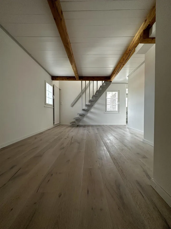 Gemütliche Dachwohnung in historischer Liegenschaft – photo 4 of 12