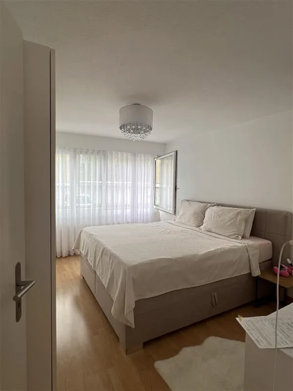 Lichtdurchflutete 4.5-Zimmer-Wohnung in Rebstein – Foto 3 von 6