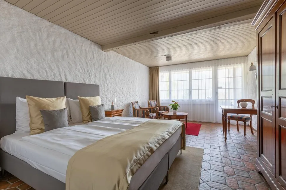 1 Zimmer im Schloss-Hotel**** / Wohnen auf Zeit – foto 5 di 7