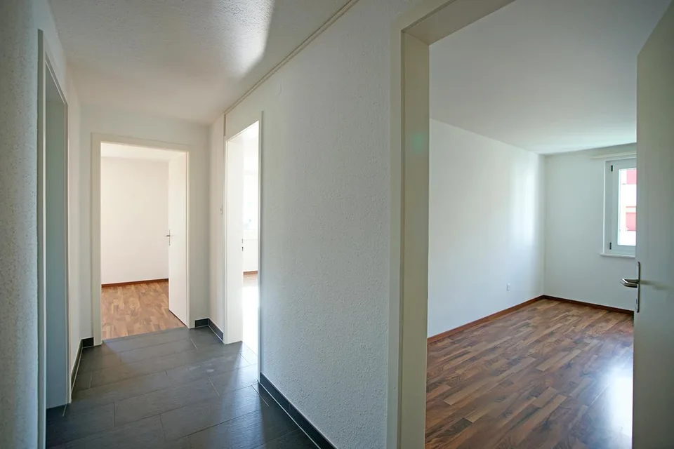 3 Zimmerwohnung mit grossem Balkon – Foto 6 von 9