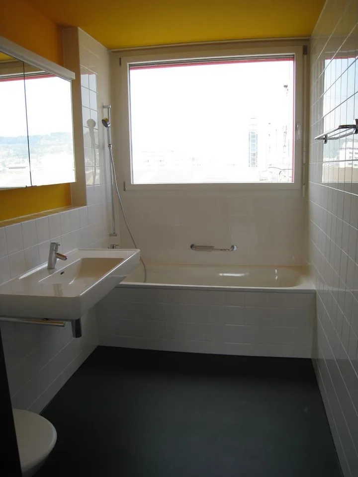 Moderne Wohnung an zentraler Lage – photo 3 of 5