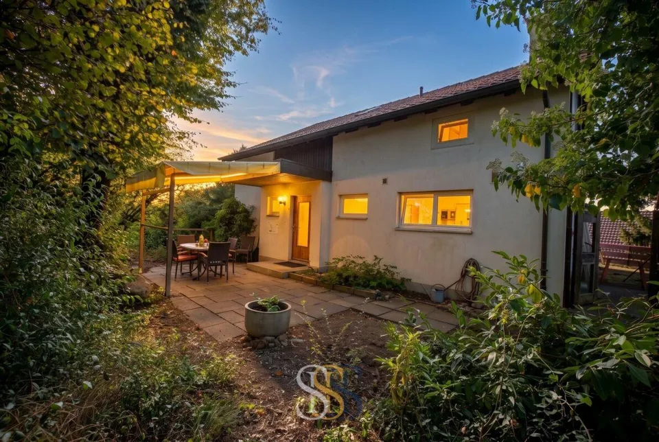 Charming single-family house with a far-reaching view and large garden – photo 5 of 16