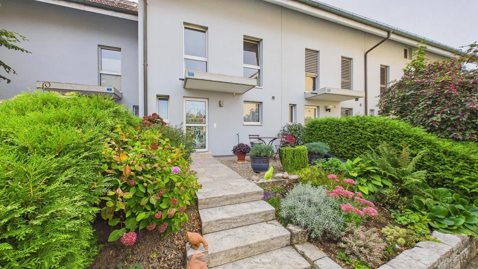 Sehr gepflegtes Reihenhaus mit freiem Blick ins Grüne – photo 7 sur 15