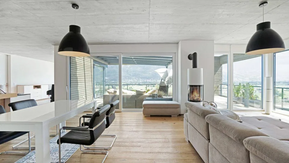 Appartamento con terrazza di 5,5 stanze in posizione privilegiata con vista mozzafiato – foto 4 di 13