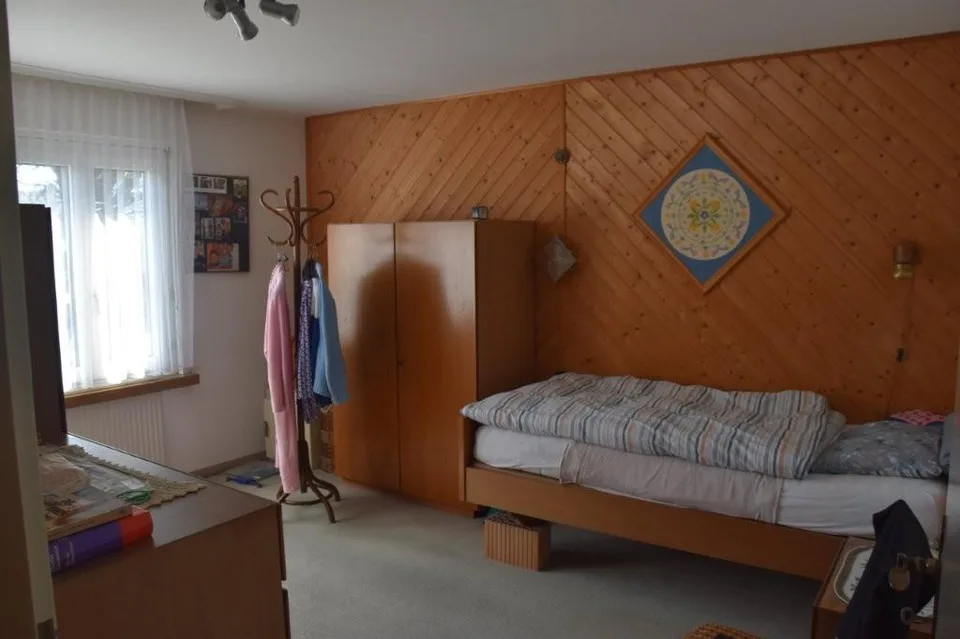 Einfamilienhaus an der Landwirtschaftsfone mit eigenem Teich – Foto 9 von 9