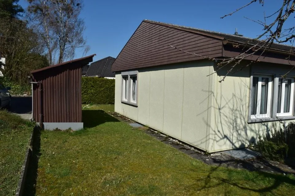 Einfamilienhaus an der Landwirtschaftsfone mit eigenem Teich – Foto 4 von 9