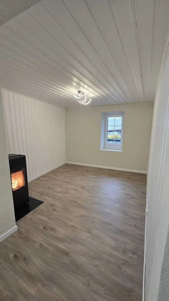 ERDE - BEL APPARTEMENT DE 2 PIECES RENOVE – Foto 4 von 8
