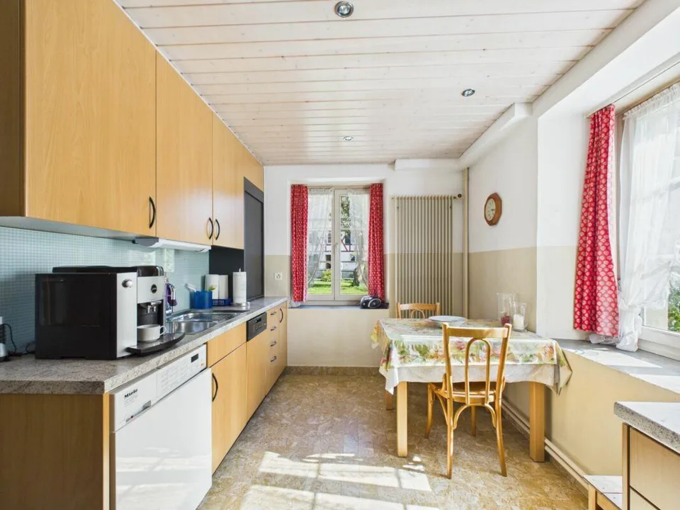 Historisches Wohnhaus mit Scheune und Entwicklungspotenzial – photo 6 sur 9