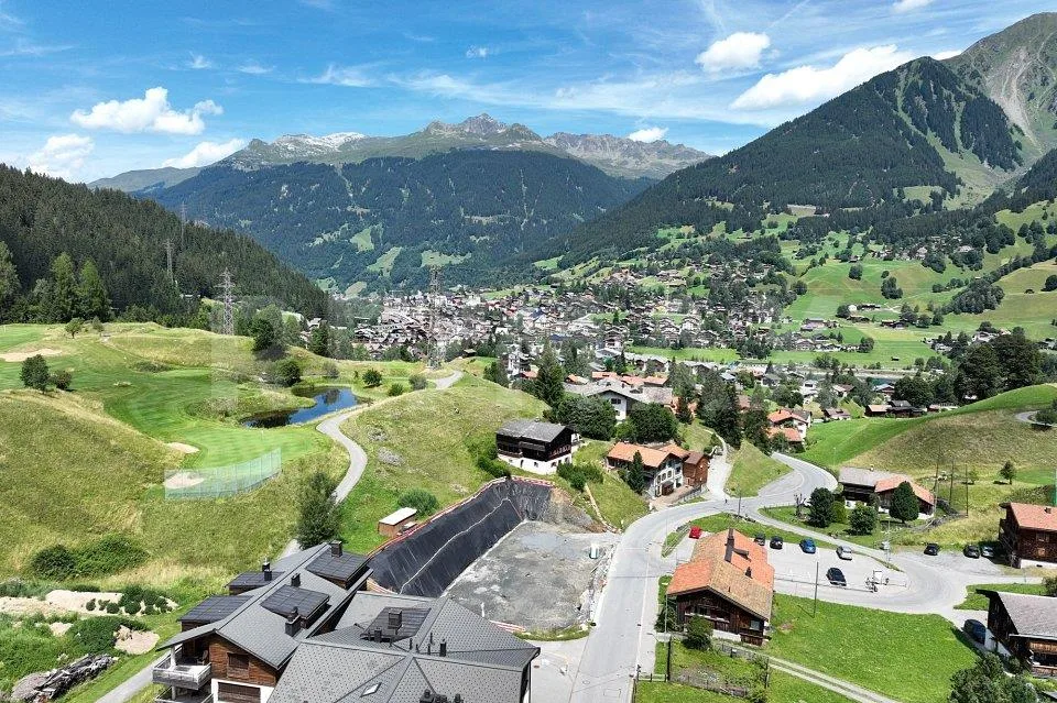 Stilvoll wohnen mit Aussicht – 3½-Zimmer-Eigentumswohnung in Klosters – Foto 4 von 7