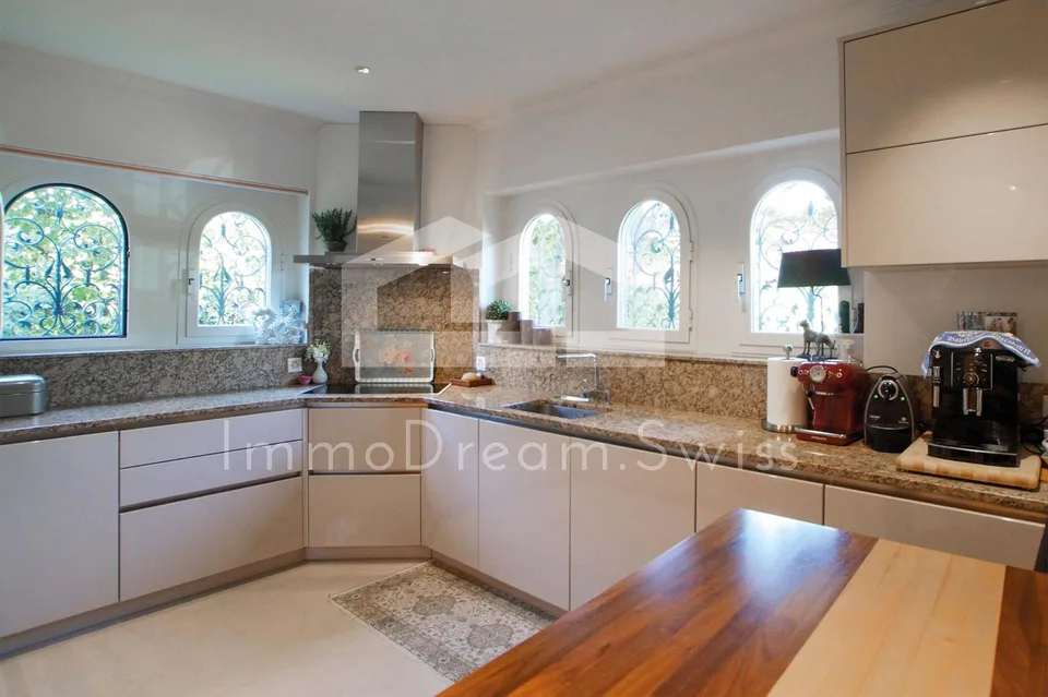 Ascona: 6.5 Zi. Villa mit Pool, Gartenanlage und 2.Wohnsitz – Foto 6 von 13