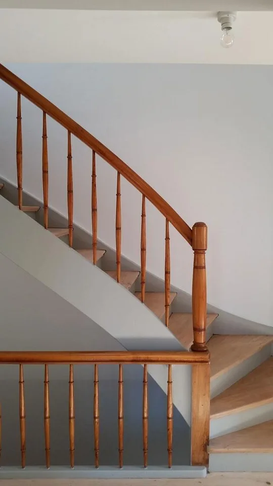 Charmantes Doppeleinfamilienhaus mit Garten – Foto 5 von 8