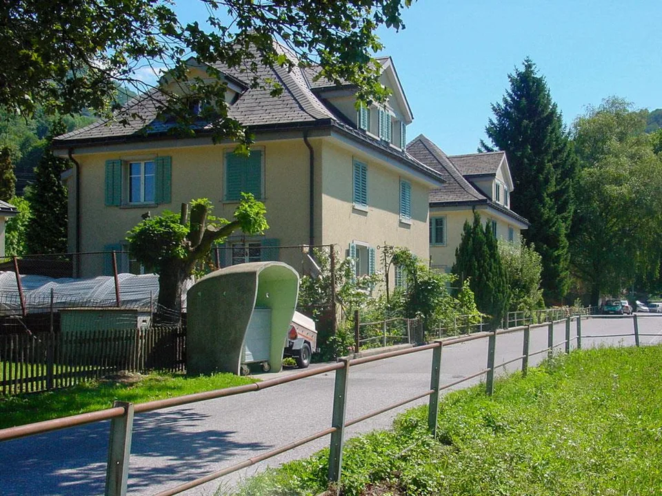 Charmantes Doppeleinfamilienhaus mit Garten – Foto 8 von 8
